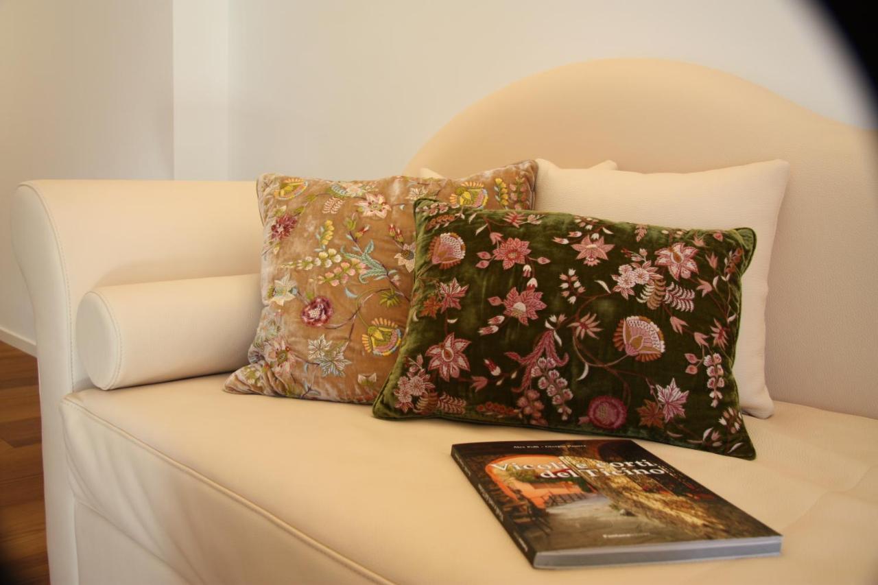 Al Ciani Balcony Suite Lugano Luaran gambar